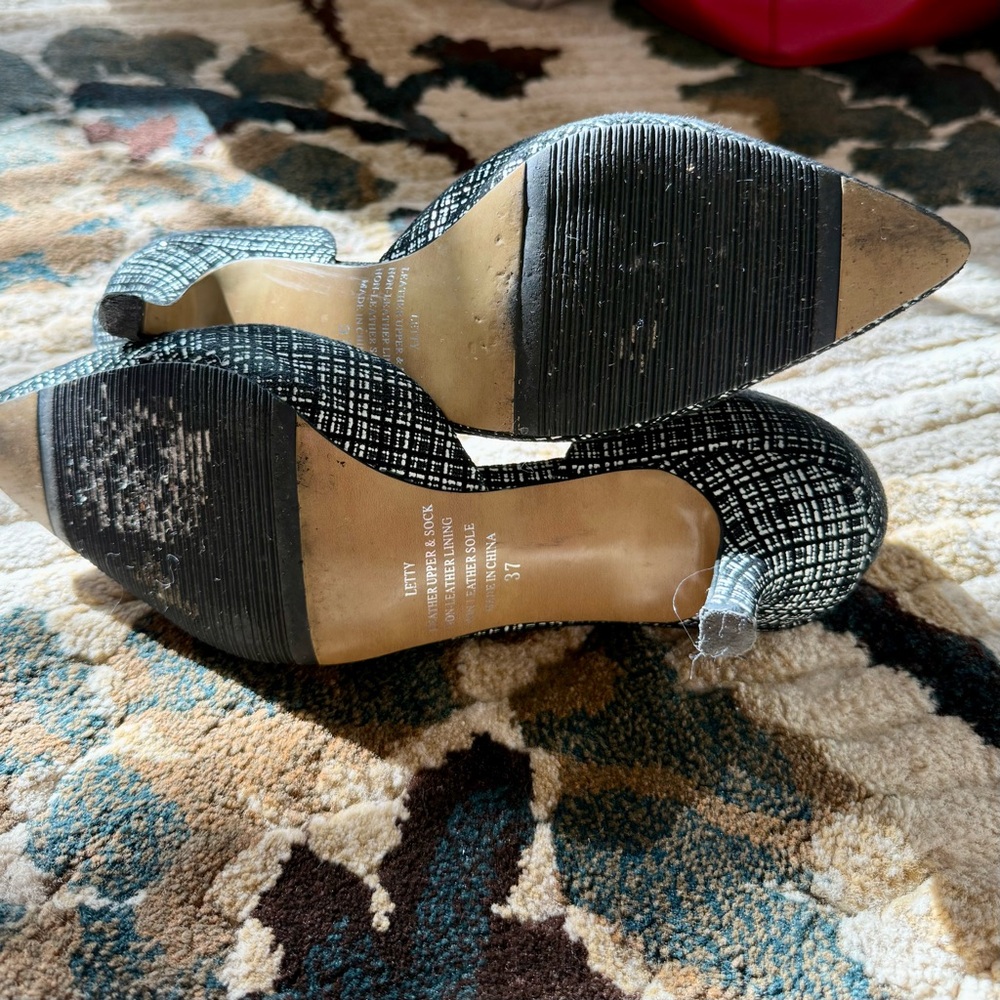 Basque Black and White Patterned Heels - Picture 5 of 7